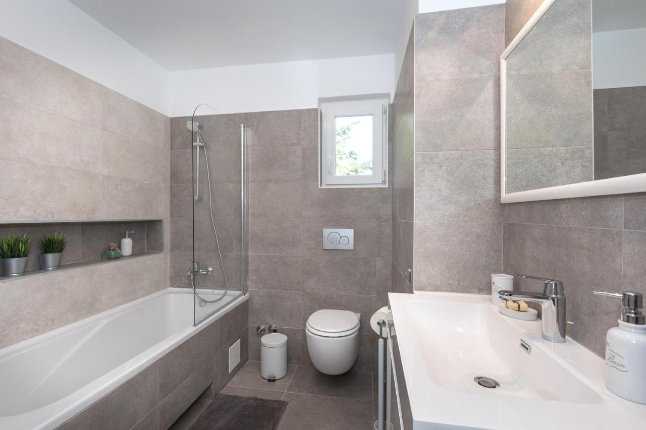Zardin Apartment Punat Exterior photo